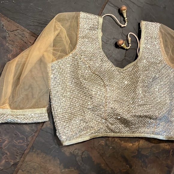 genie GOLD Belly dancer top Gypsy cropped mermaid sheer sleeves dance shirt S M - Picture 12 of 13